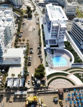 FLAMINGO PARADISE BEACH HOTEL