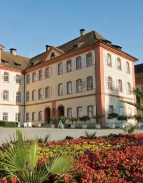 Настаняване в хотел 3*