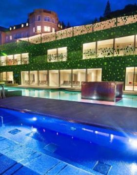 Настаняване в хотел 3*