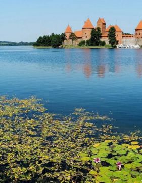 Настаняване в 2* или 3*