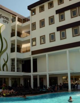 HOLIDAY CITY HOTEL
