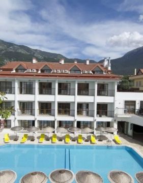 GOLDEN LIFE RESORT & SPA