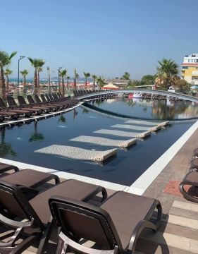 GLORIA PALACE