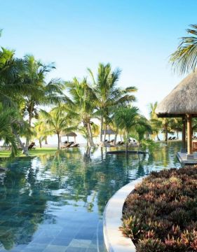 LUX LE MORNE