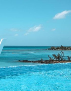 OCEAN V HOTEL MAURITIUS (Adults Only 16+)