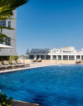 LA SUITE DUBAI HOTEL AND APARTMENTS (EX. FRASER SUITES DUBAI)