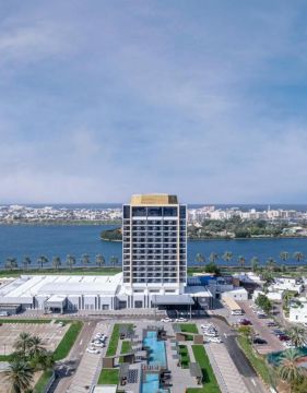 HOTEL HOLIDAY INTERNATIONAL