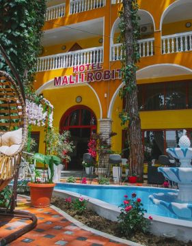 HOTEL MALI I ROBIT