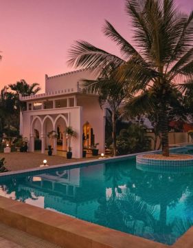 AHG HISIA NUNGWI EXPERIENCE HOTEL