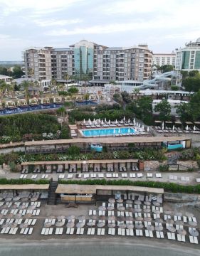LAUR HOTELS