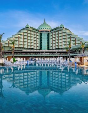 DELPHIN PALACE DELUXE