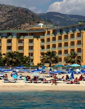 Kleopatra Dreams Beach