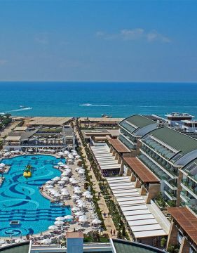 CRYSTAL WATERWORLD