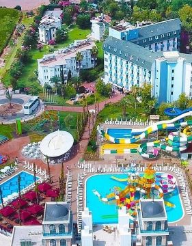 Club Aqua Plaza EXCLUSIVE
