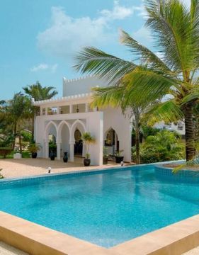 AHG HISIA NUNGWI EXPERIENCE HOTEL