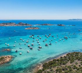 Почивка в тюркоазена Сардиния - полет от Варна