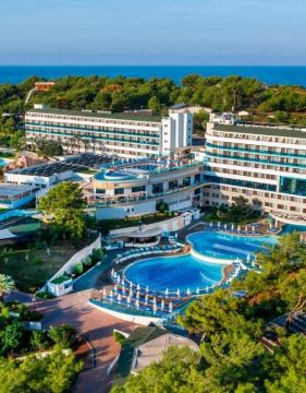 Good Life Utopia Family Resort