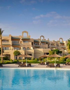 Coral Sea Water World Resort