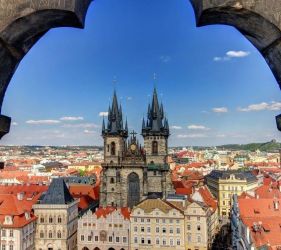 ПРОЛЕТНА ЗЛАТНА ПРАГА - чартър от ВАРНА - 4 нощувки