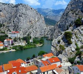 ХЪРВАТИЯ - Перлата на Адриатика и намигване към Босна и Херцеговина - полет от София