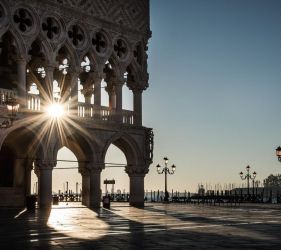 ПОЧИВКА ВЪВ ВЕНЕЦИЯ 2026 - МАГИЯТА НА СЕВЕРНА ИТАЛИЯ - 4 нощувки - полет от Варна