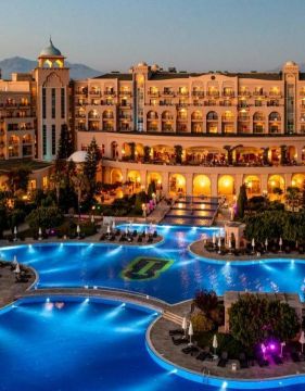 Spice Hotel and Spa Lux