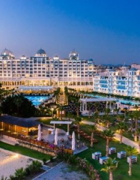 RUBI PLATINUM SPA RESORT & SUITES