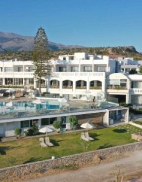 Maritimo Beach Hotel