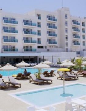 KAPETANIOS BAY HOTEL