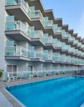 BQ Amfora Beach Hotel