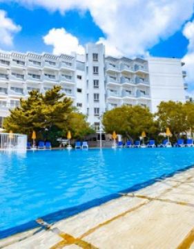 PAPOUIS PROTARAS HOTEL
