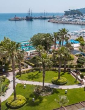 LANCORA BEACH HOTEL
