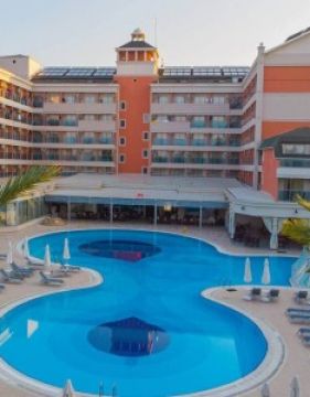INSULA RESORT