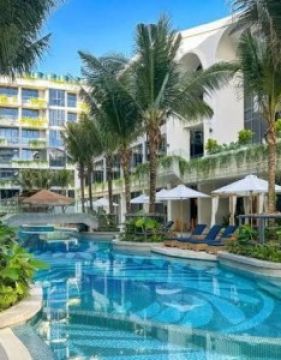 La Green Hotel & Residence