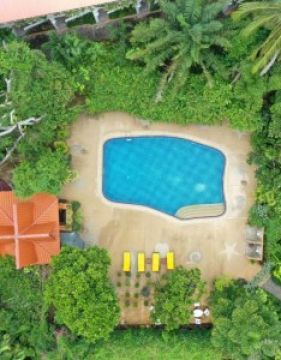 Tropica Bungalow Resort & Restaurant