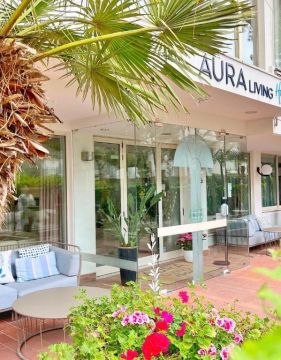 AURA LIVING HOTEL