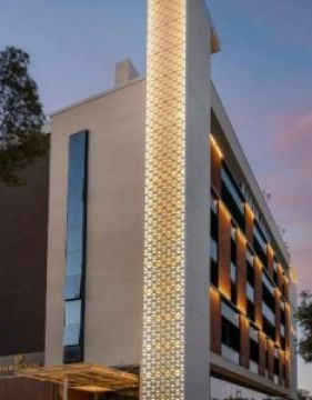 HOTEL LUNGOMARE