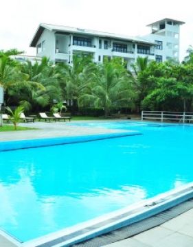 Lagoon Paradise Beach Resort