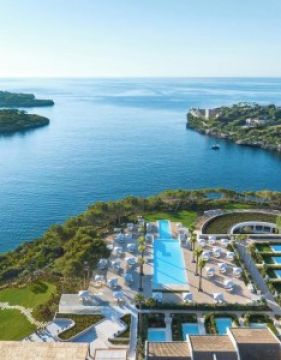 Ikos Porto Petro