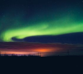 СЕВЕРНОТО СИЯНИЕ - ОТ ЧЕРВЕНИЯ ПЛОЩАД ДО МАГИЯТА НАД АРКТИКА / ПРОГРАМА С 6 НОЩУВКИ, 7 ДНИ / ДАТИ: 31.01.2026 - 06.02.2026