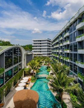 La Green Hotel & Residence