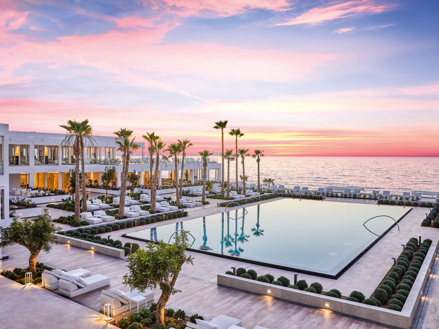 Grecotel LUX ME White Palace