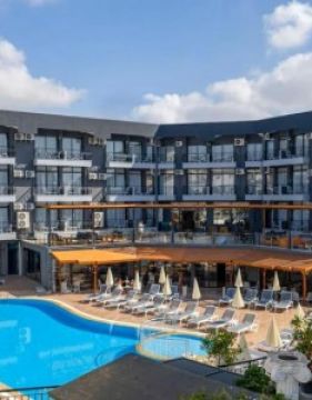 CLOVER MAGIC PARK SIDE HOTEL
