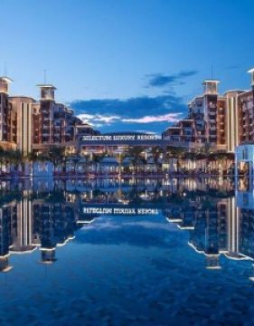 SELECTUM LUXURY RESORT