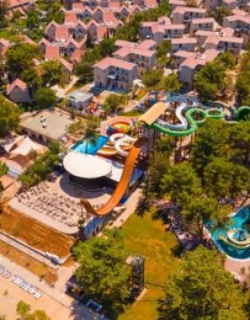 LONG BEACH CLUB NATURE