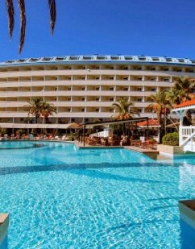CRYSTAL ADMIRAL RESORT