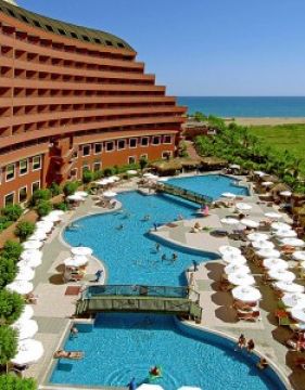 DELPHIN PALACE HOTEL