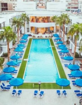 LA ROSA WAVES RESORT