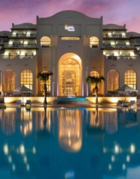 ROYAL LAGOONS RESORT & AQUAPARK