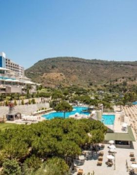 ARIA CLAROS BEACH & SPA RESORT